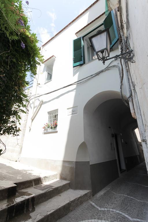 Desy'S House Villa Minori Exterior foto