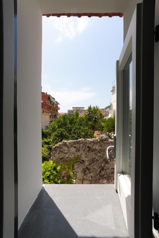 Desy'S House Villa Minori Exterior foto