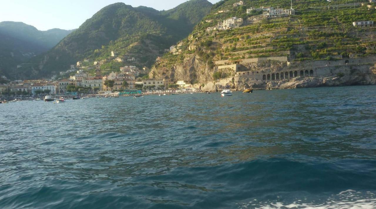 Desy'S House Villa Minori Exterior foto